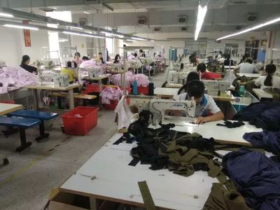 走進企業，暖心回訪——記我校就業學生回訪紀實之服裝輔料銷售篇